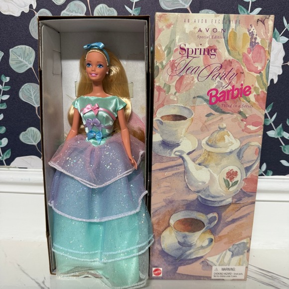 Avon Exclusive Spring Tea Party Barbie Doll 1997 Third in Series (READ DESC) - Picture 1 of 5